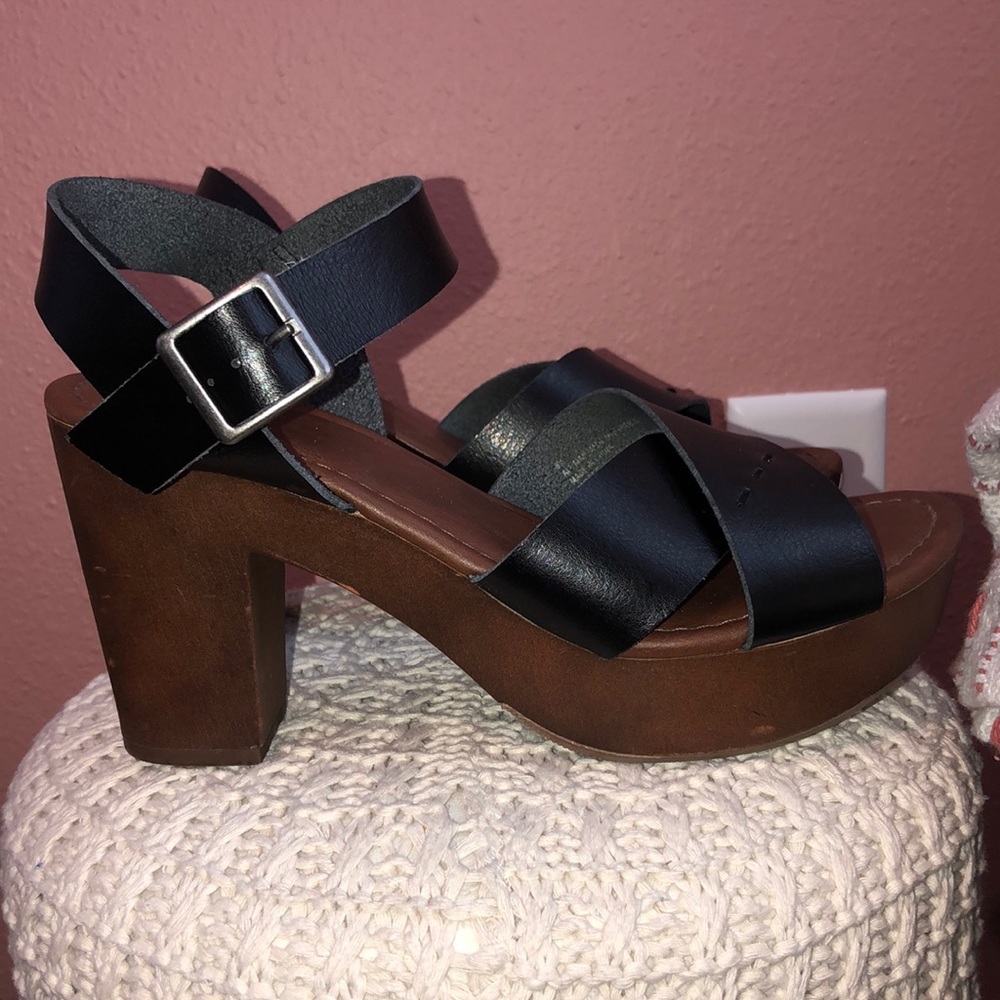 Black Chunky Wooden Heels